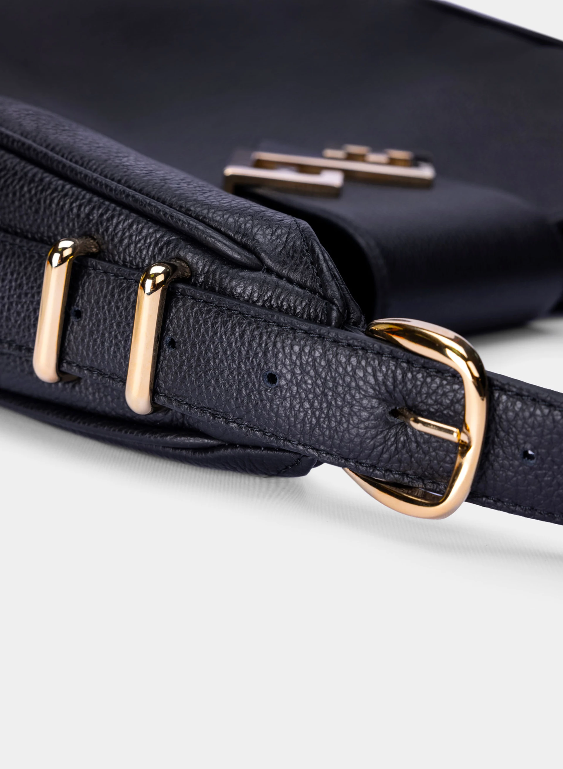 The 70's Bag Black Limited
